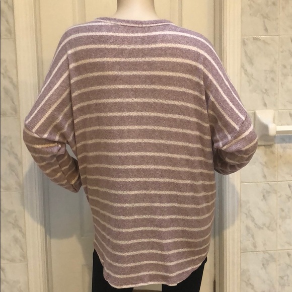 MAUVE & IVORY KNIT TOP - Picture 8 of 8